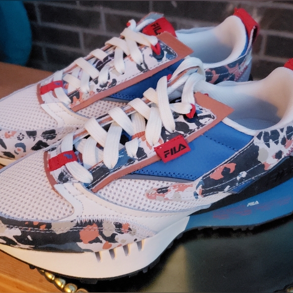 FILA *NWT*NIB* Renno Animal - Picture 7 of 9